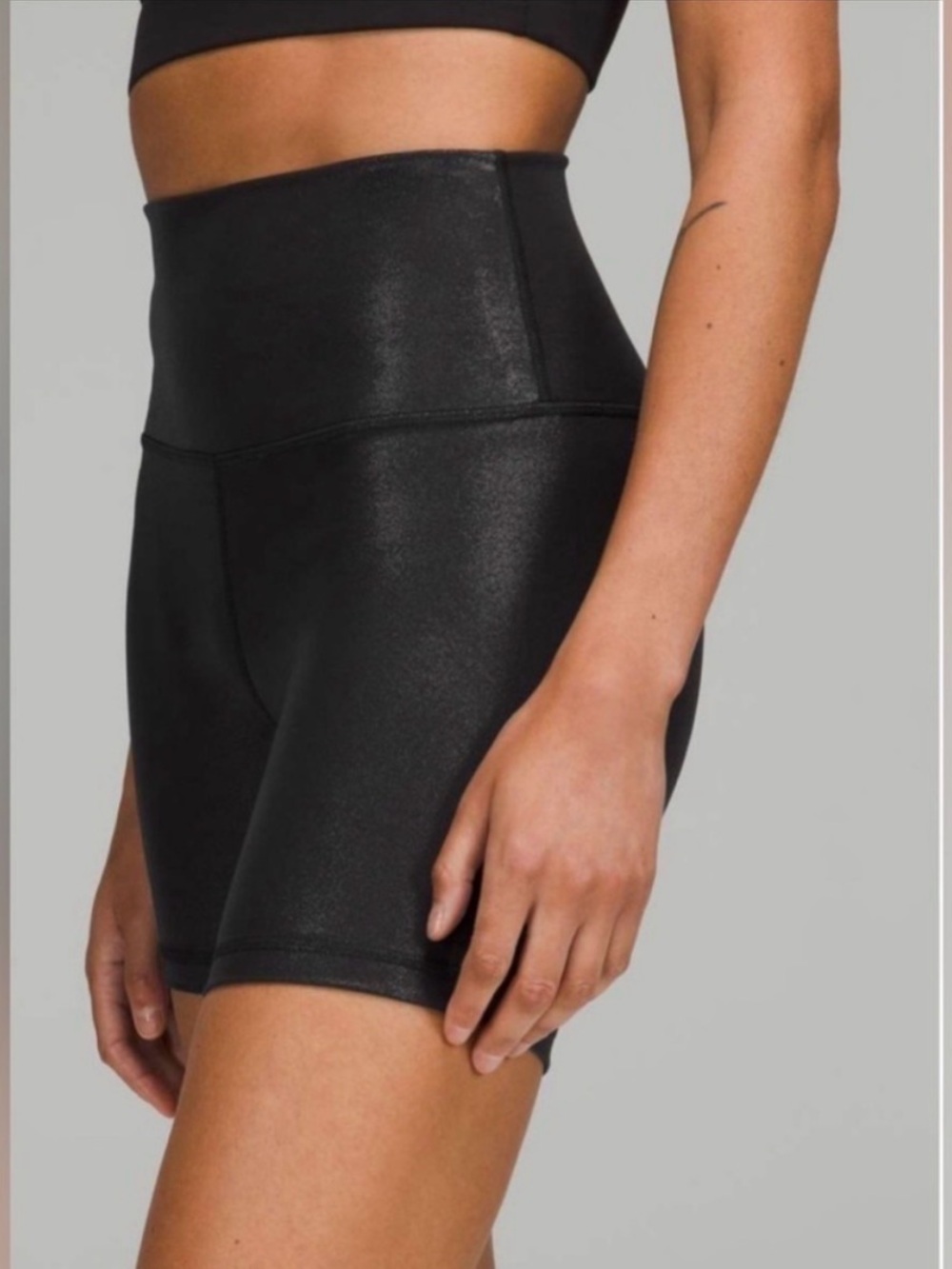 lululemon align 8” high rise in radiate foil print black size 6
